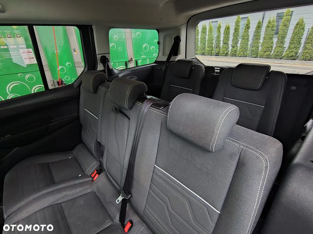 Ford Tourneo Connect 1.5 TDCi Titanium - 9