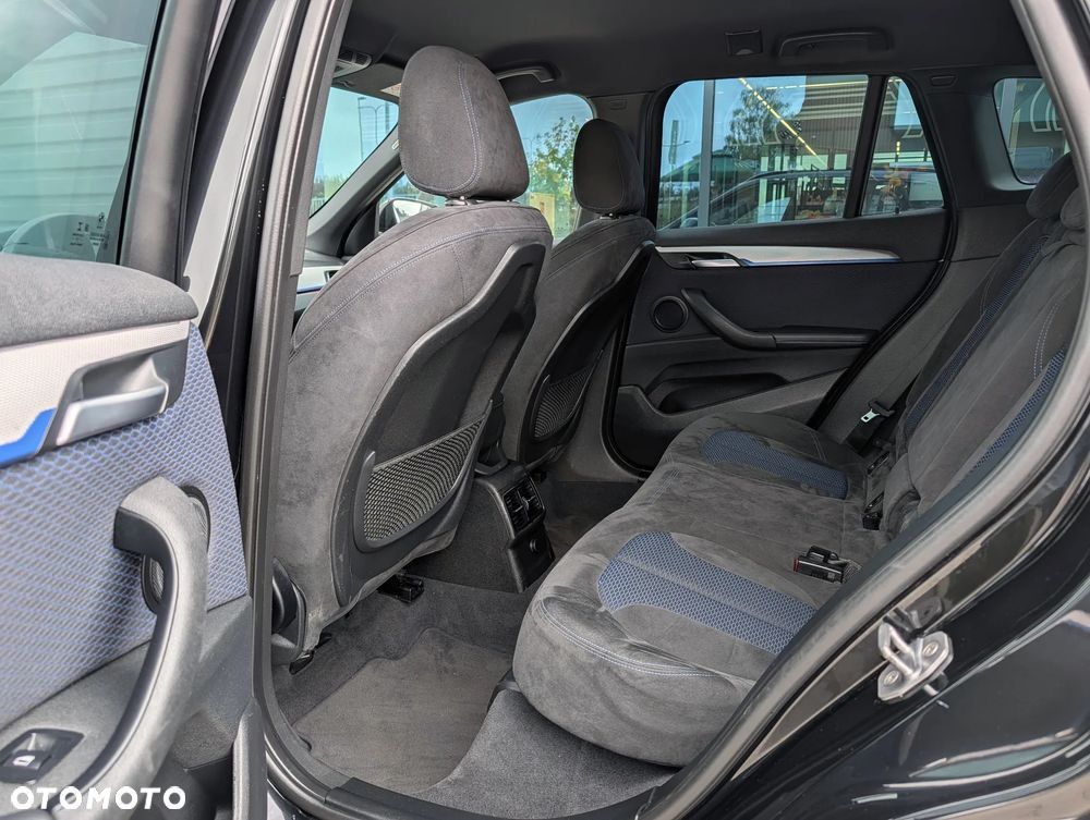 BMW X1 sDrive18i M Sport - 18