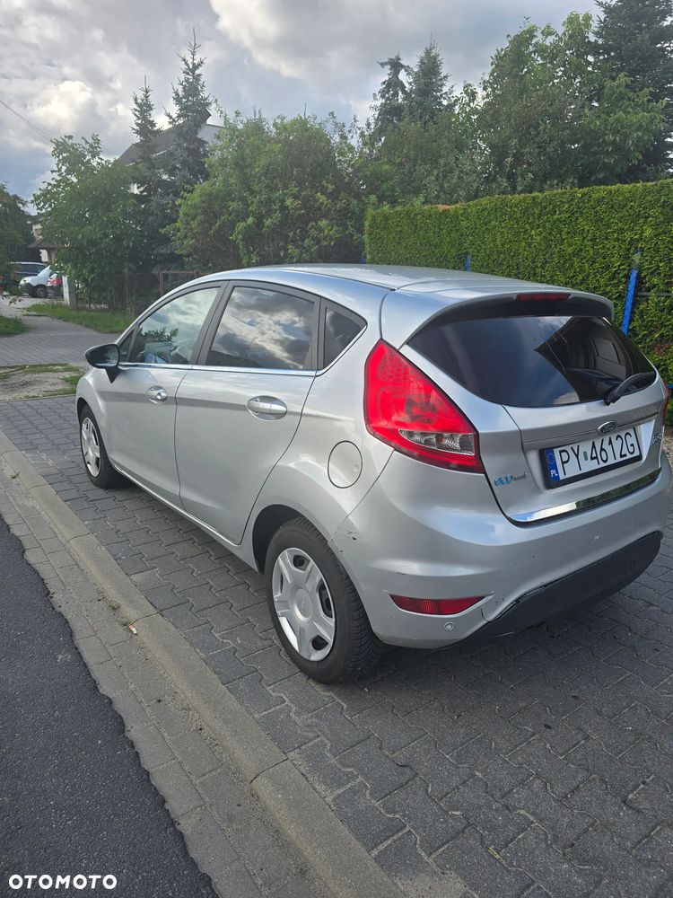 Ford Fiesta 1.6 TDCi DPF Titanium - 5