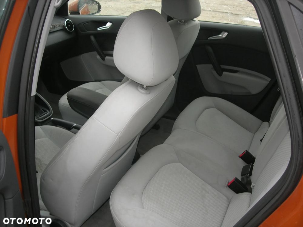 Audi A1 Sportback 1.6 TDI Ambition - 15