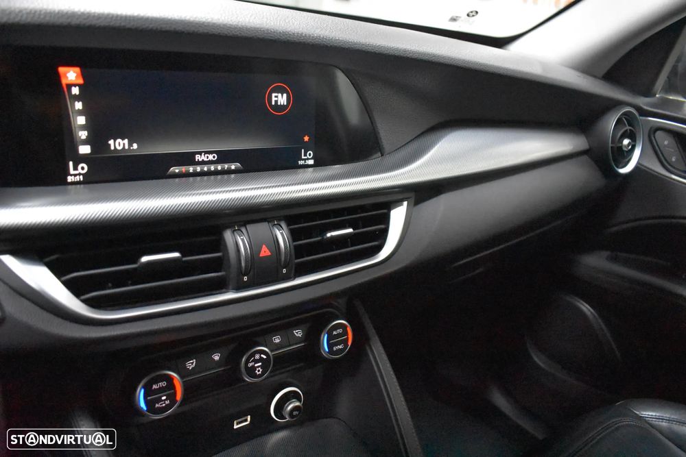 Alfa Romeo Stelvio 2.2 D Super AT8 Q4 - 34