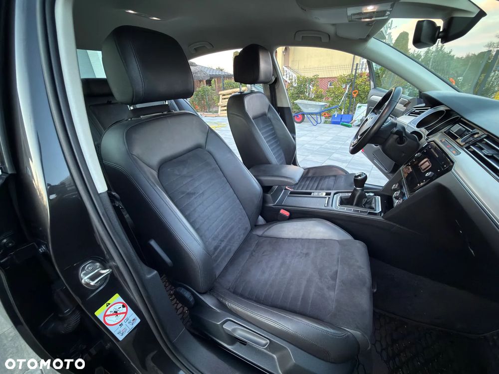 Volkswagen Passat 1.8 TSI BMT Highline - 15