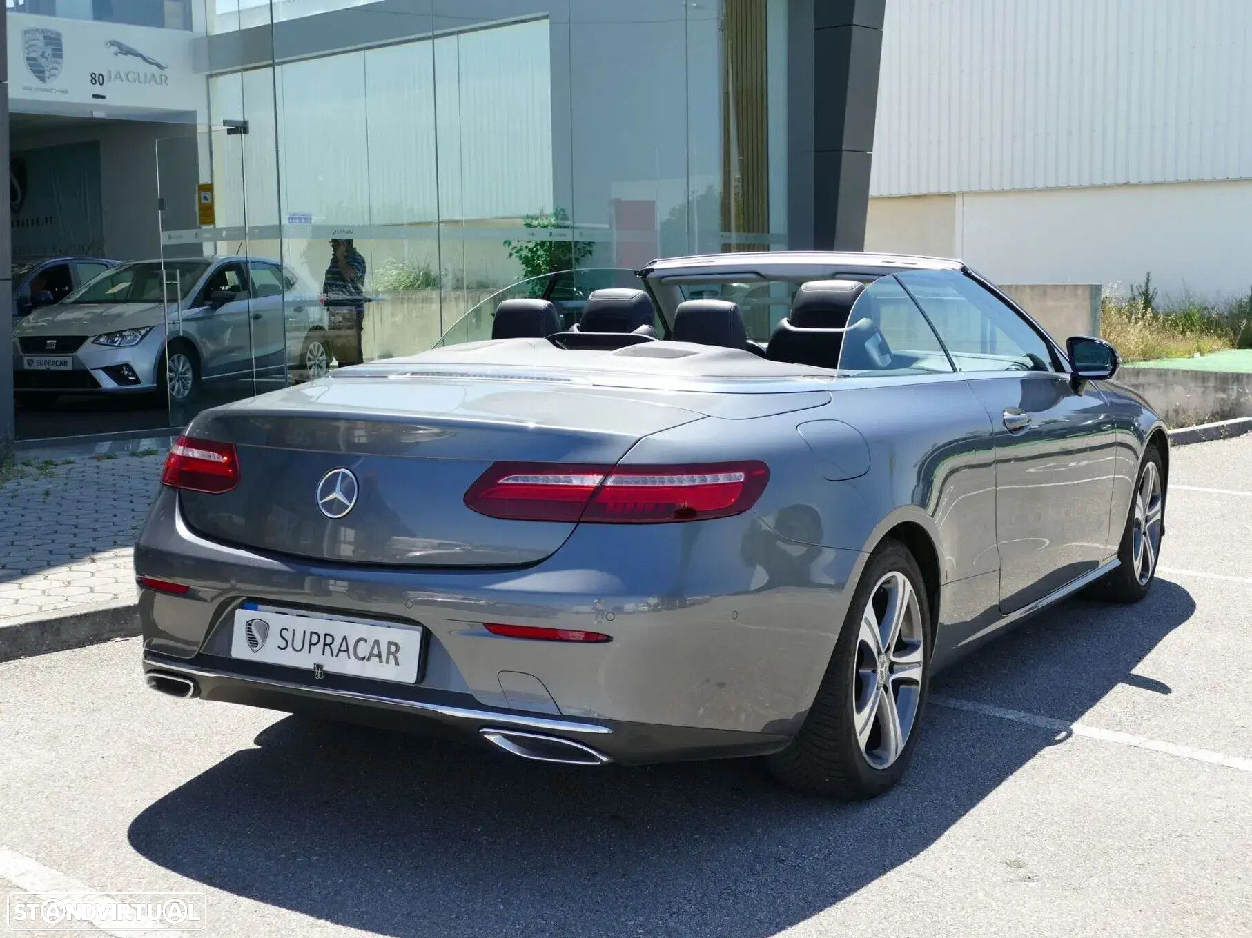 Mercedes-Benz E 200 Aut. - 13