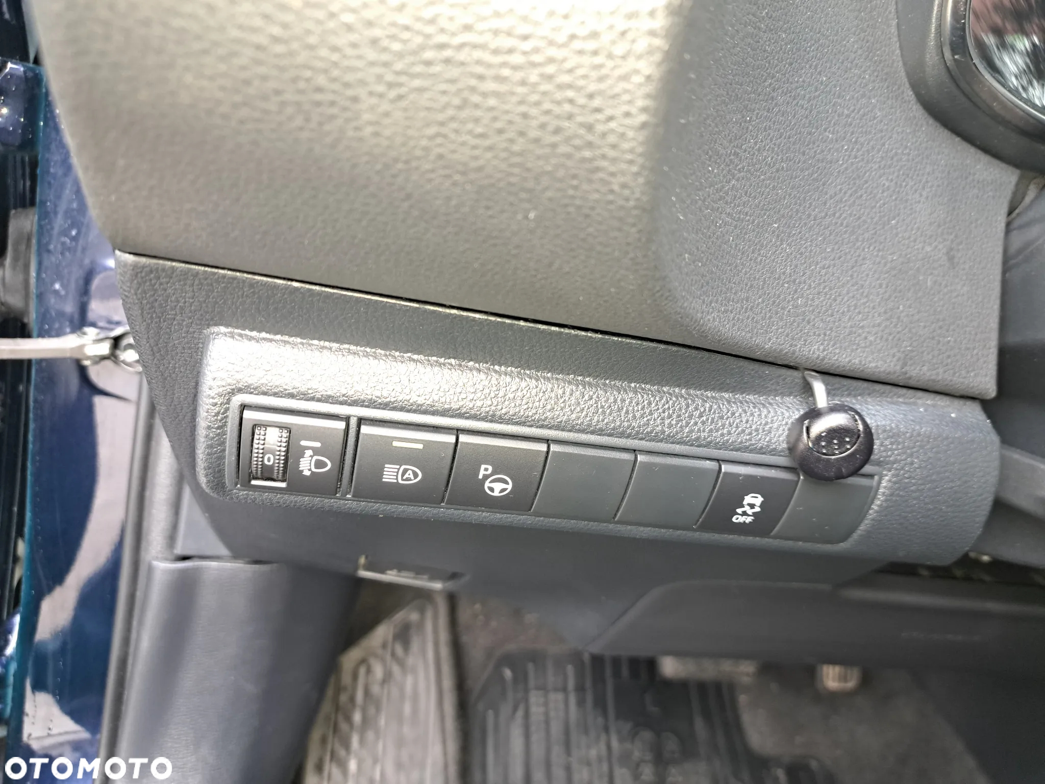 Toyota Corolla 1.8 Hybrid GPF Comfort - 11