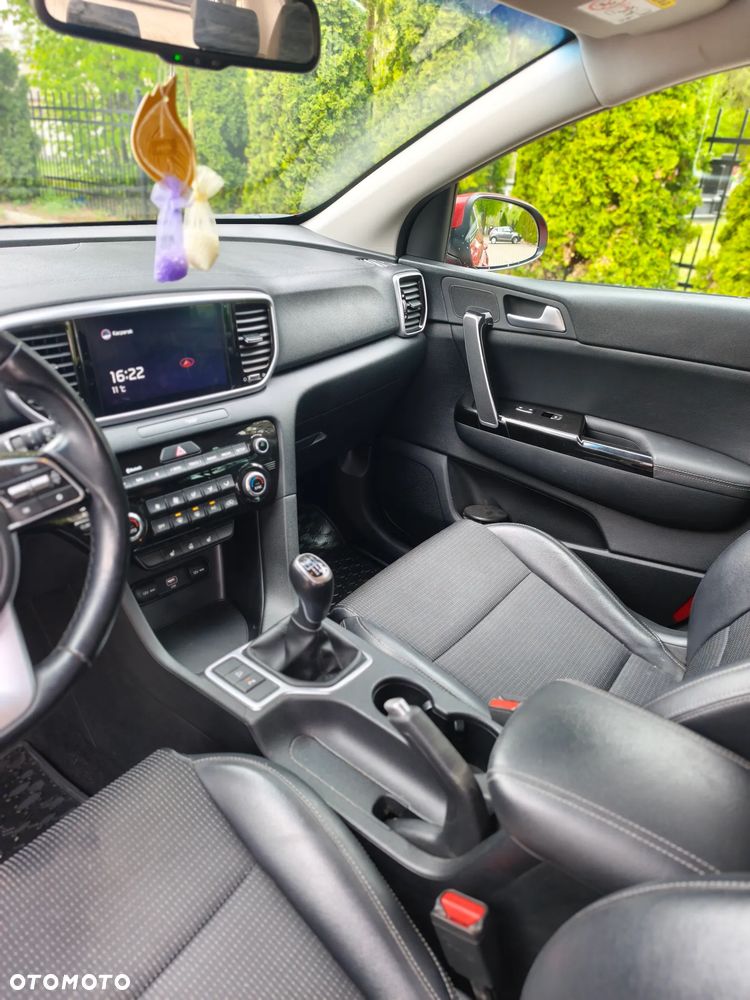 Kia Sportage 1.6 GDI Black Edition 2WD - 8