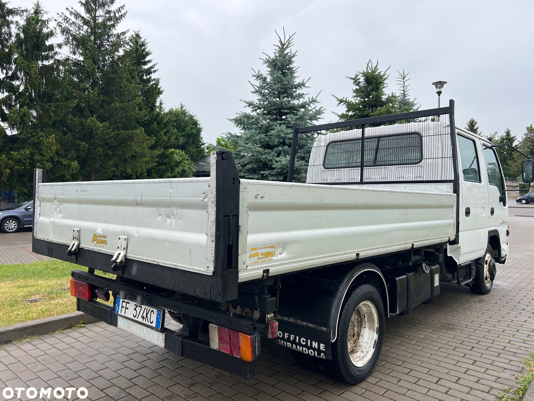 Isuzu NPR - 5