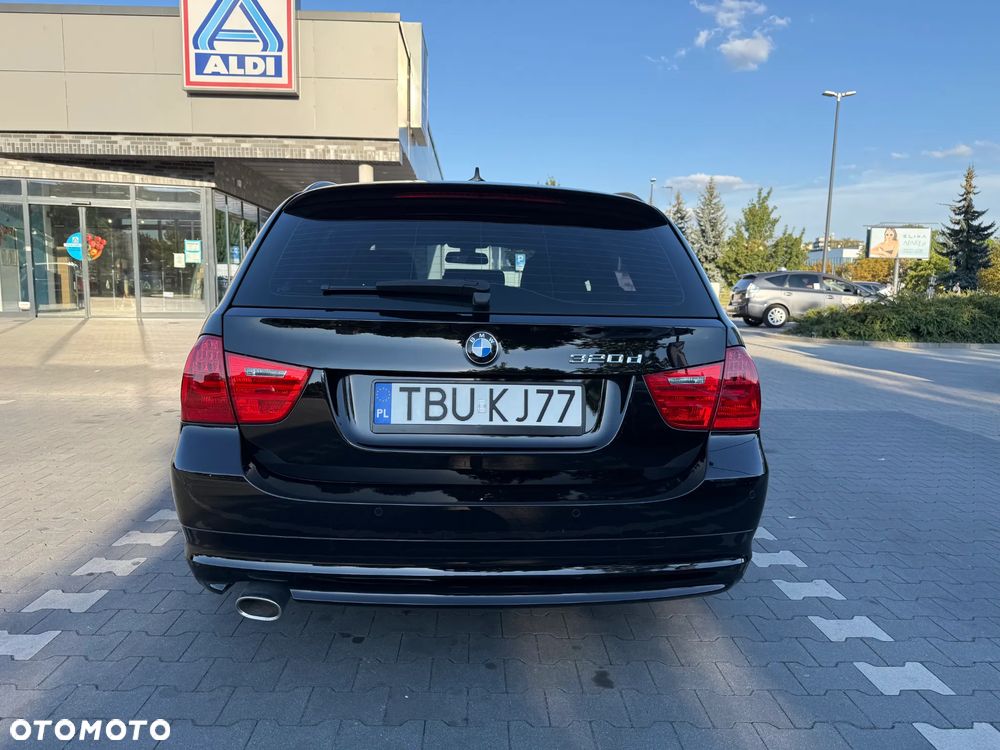 BMW Seria 3 320d DPF - 6