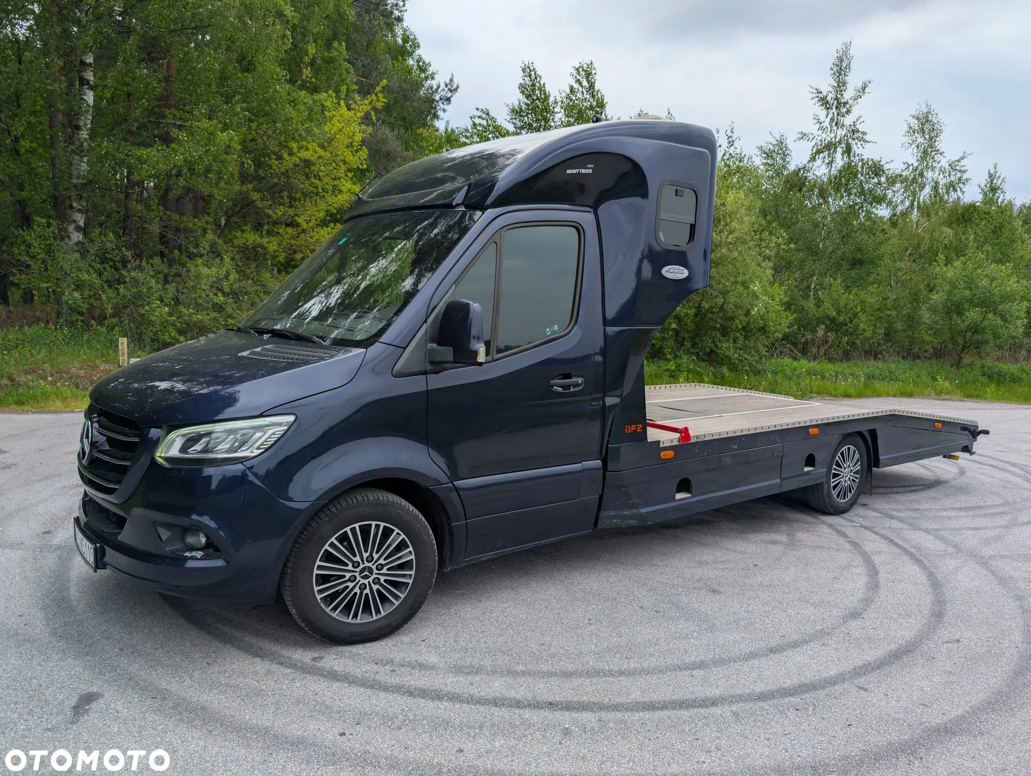 Mercedes-Benz Sprinter - 2