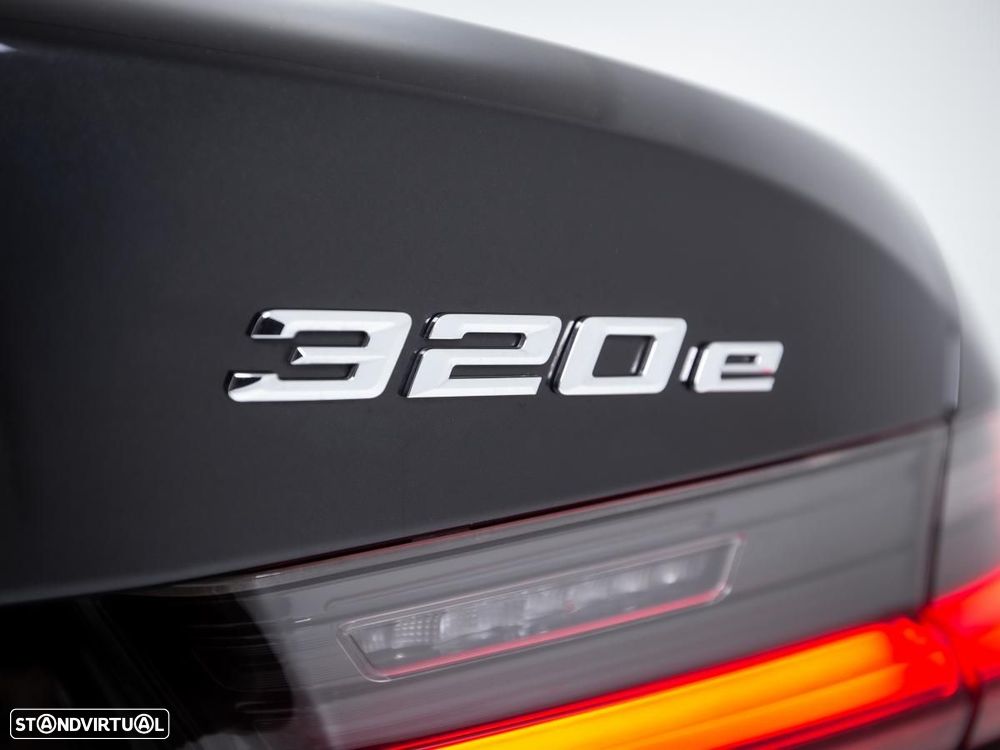 BMW 320 e Auto - 15