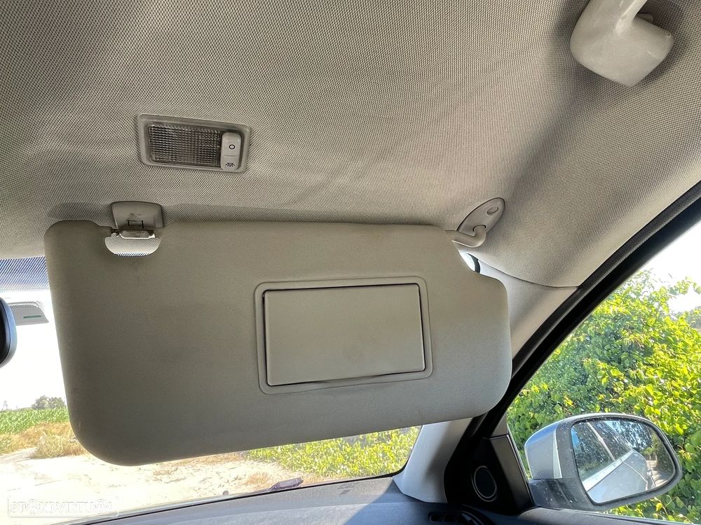 Ford Mondeo 1.8 TDCi Titanium - 30