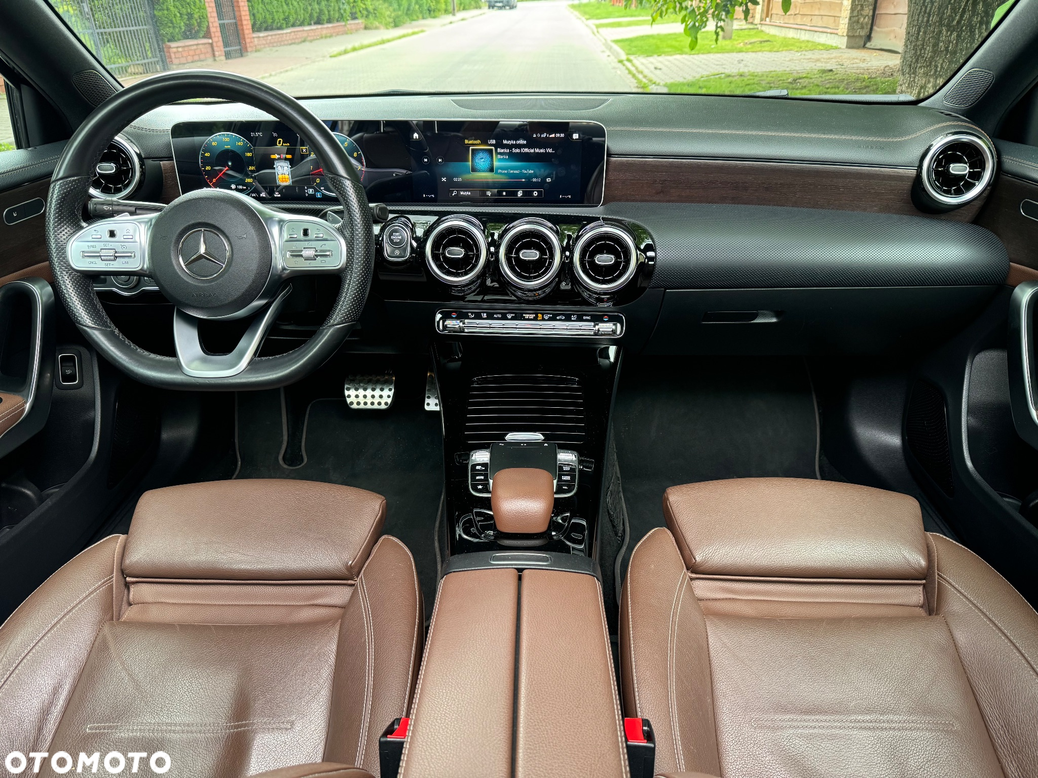 Mercedes-Benz Klasa A 220 4-Matic AMG Line 7G-DCT - 11