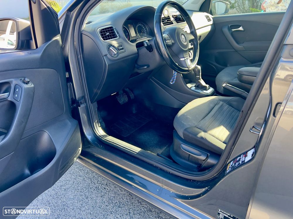 VW Polo 1.6 TDI Conforline DSG - 12