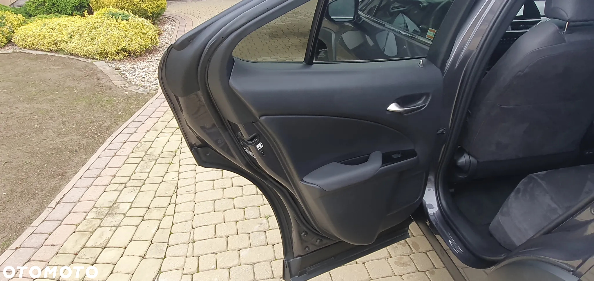 Lexus UX 200 GPF Business 2WD - 20