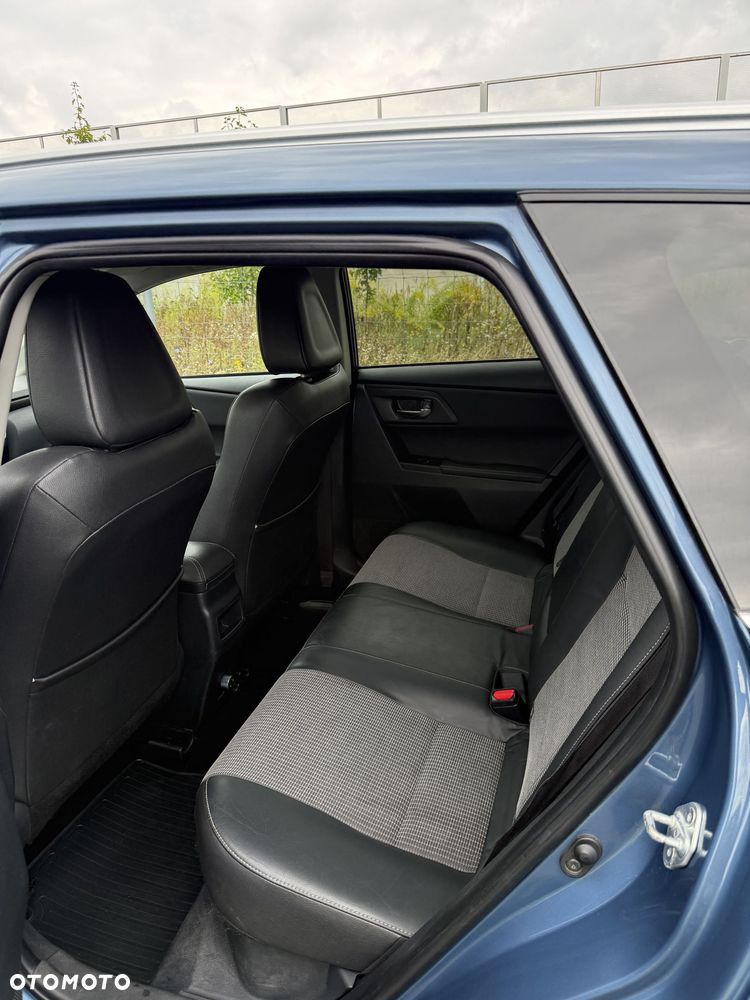 Toyota Auris Hybrid 135 Prestige - 3