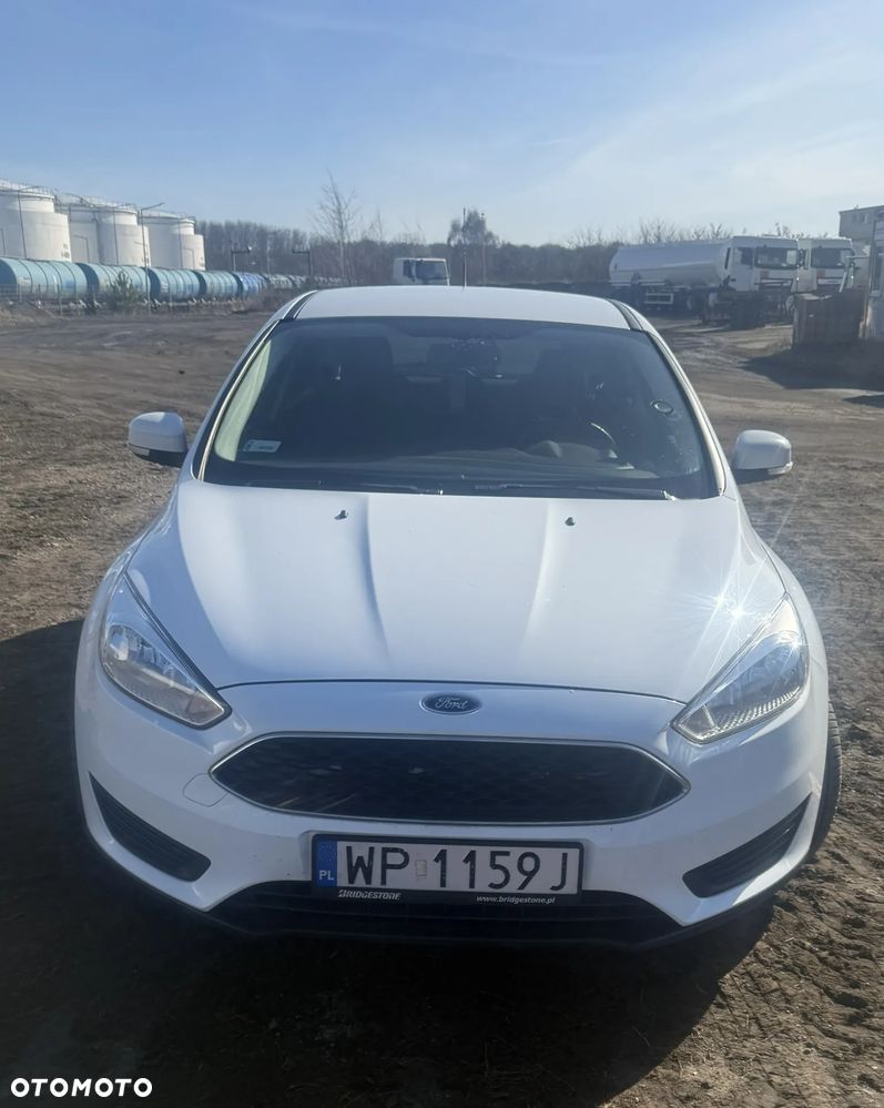 Ford Focus 1.6 Trend - 4