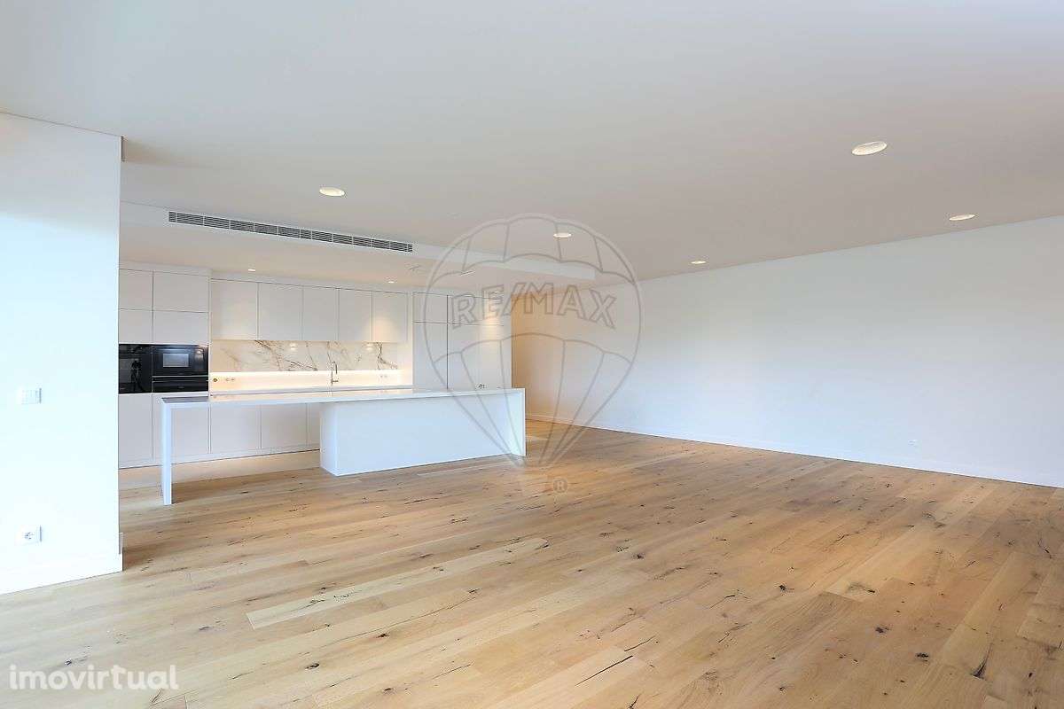 Apartamento T4 para venda - Grande imagem: 2/50