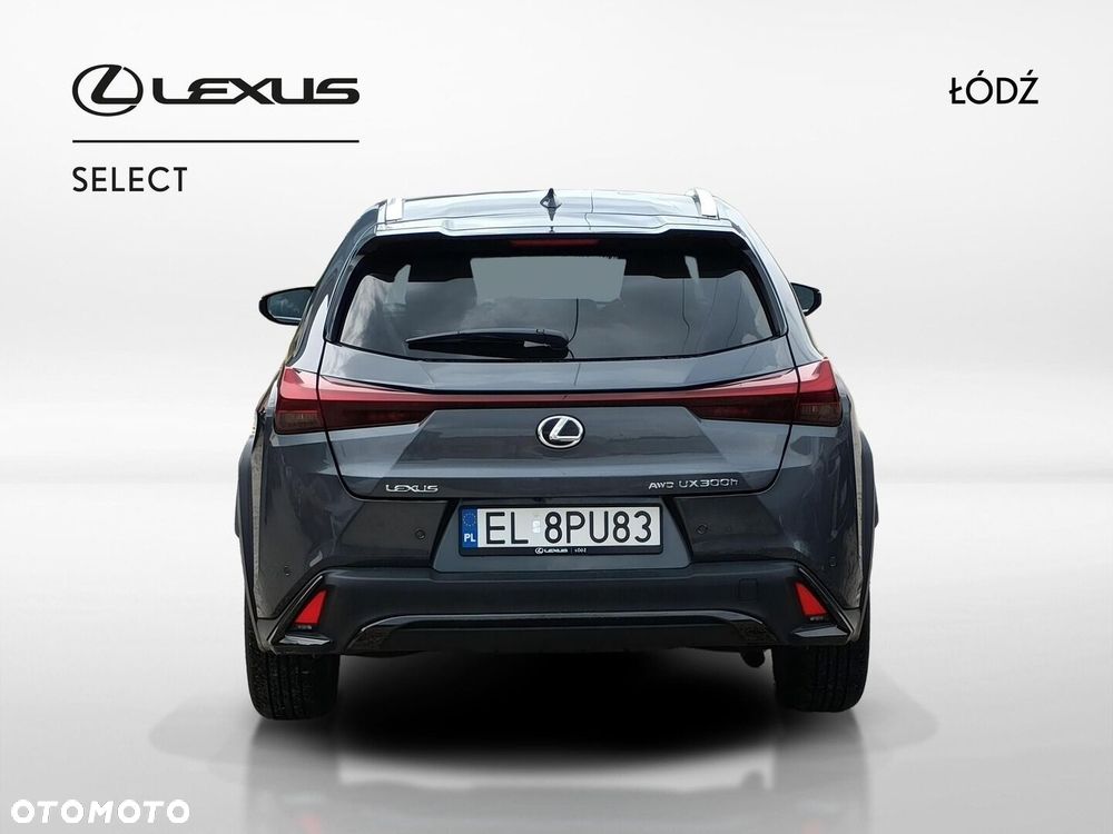 Lexus UX - 5