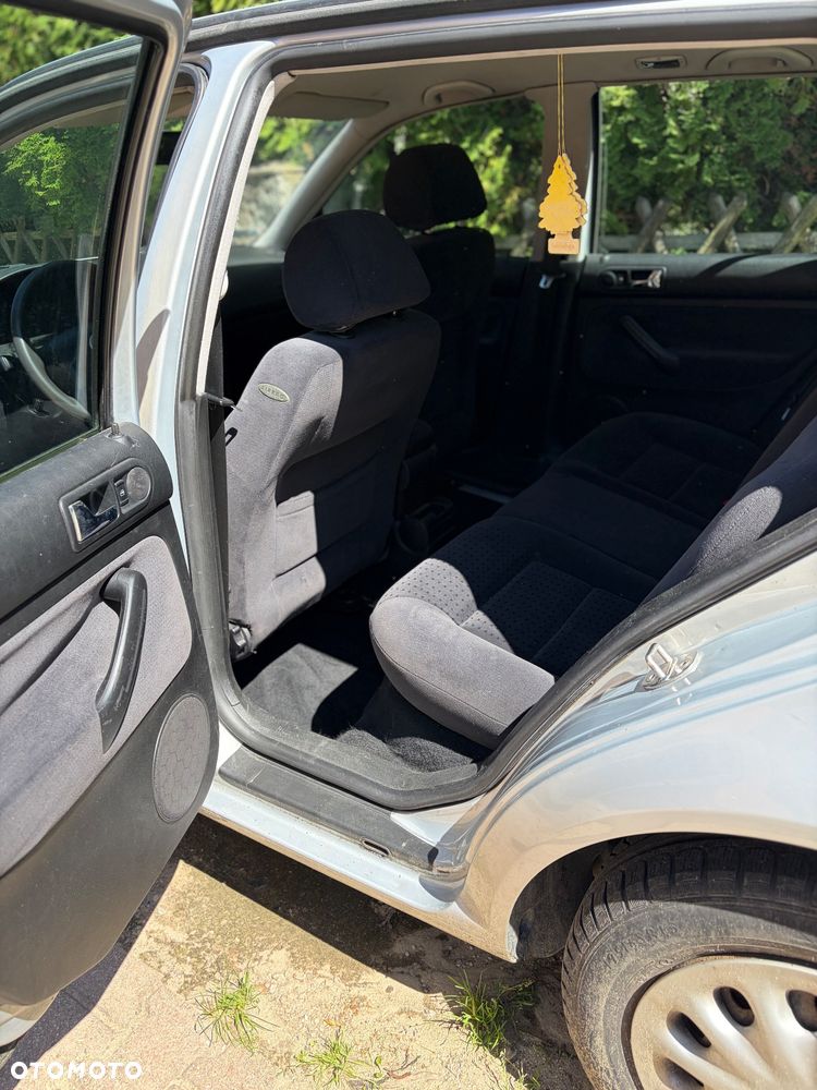Volkswagen Golf 1.4 Basis - 4