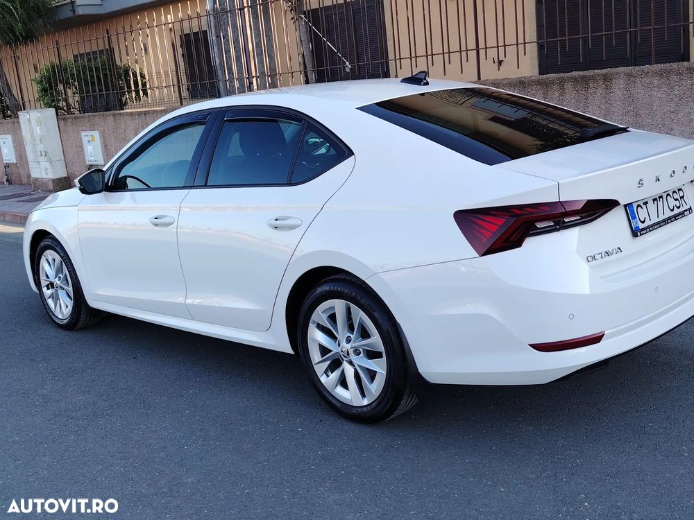 Skoda Octavia 1.5 TSI DSG MHEV Style - 8