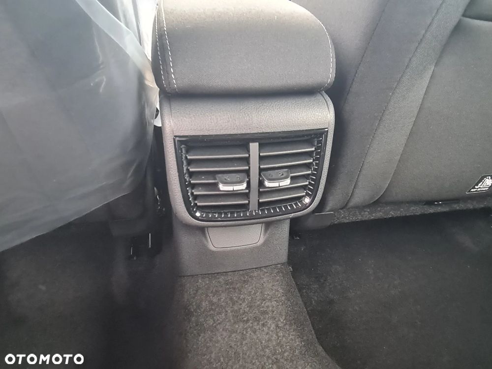 Skoda Fabia 1.0 TSI Drive - 9