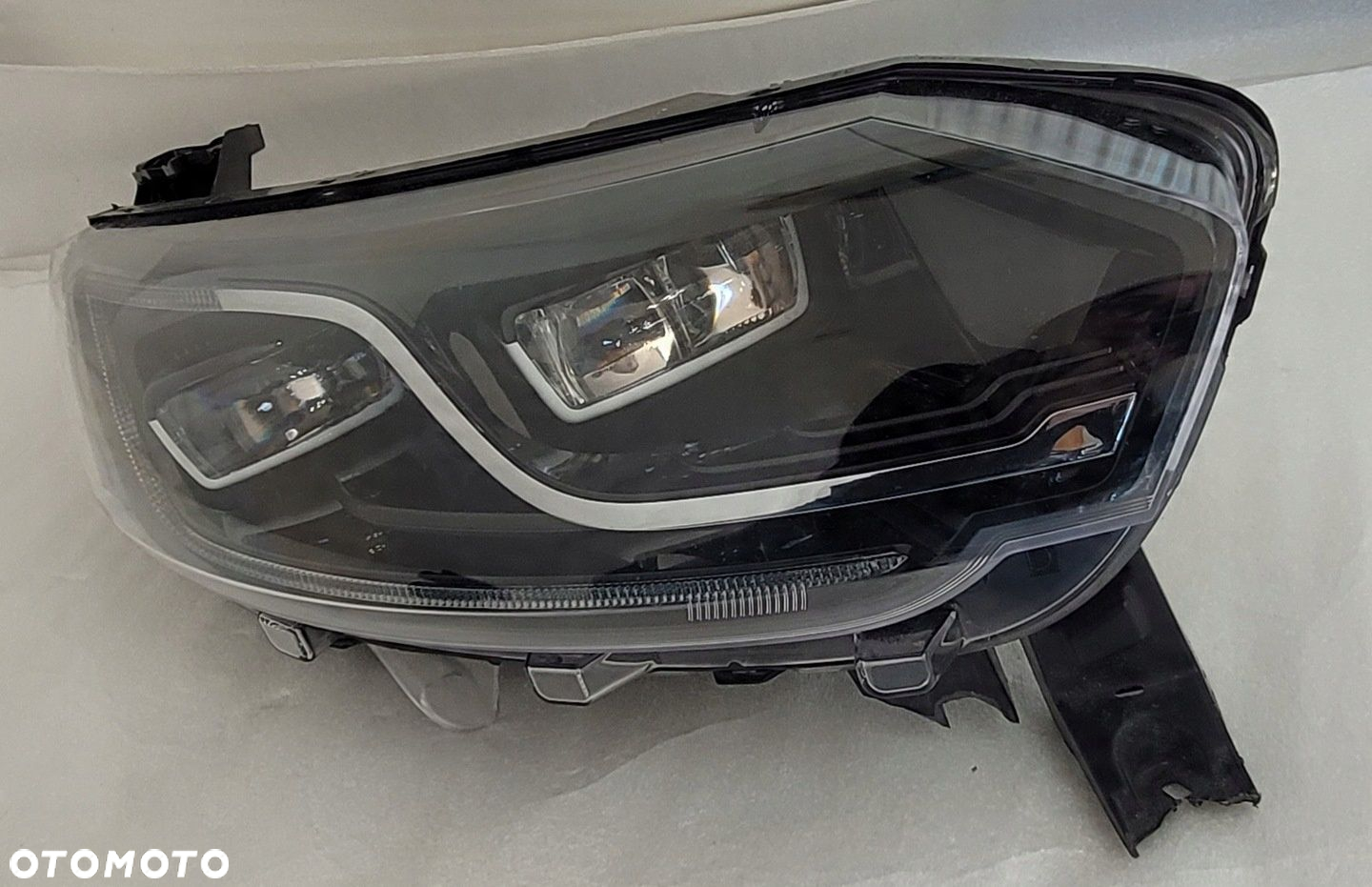 LAMPA PRAWA RENAULT ESPACE V 2014-2019 LED PURE VISION 260104119R - 5