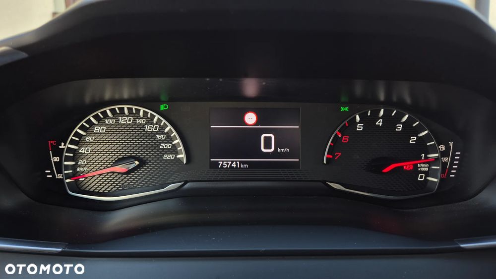 Peugeot 208 1.2 PureTech Active Pack S&S - 10