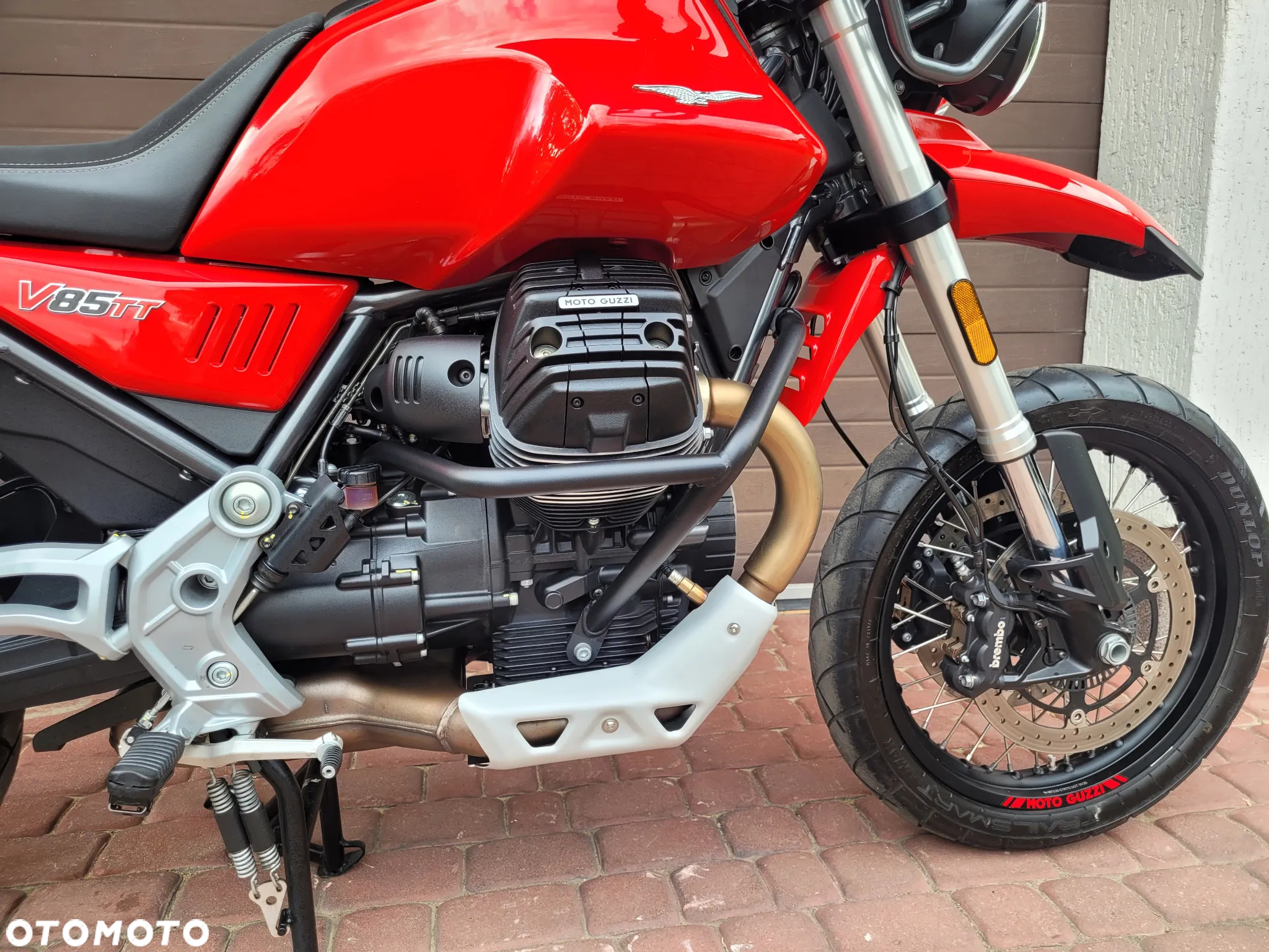 Moto Guzzi V85 - 10