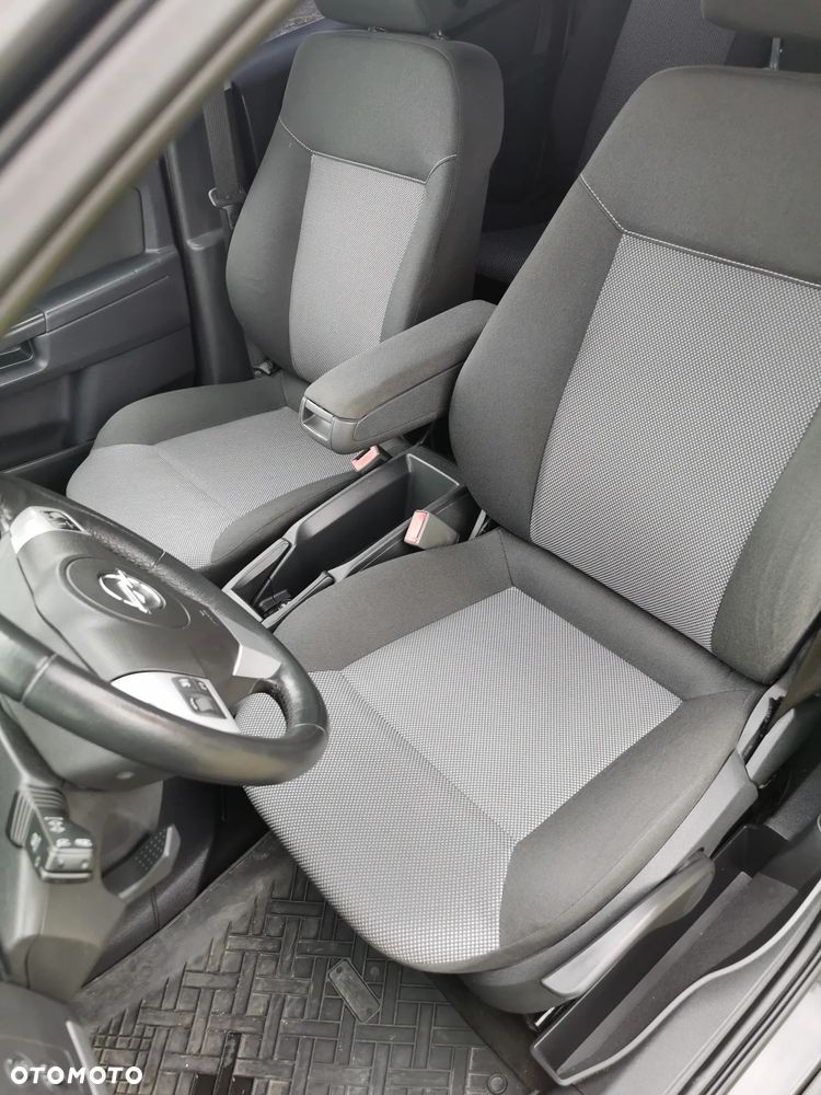 Opel Zafira 1.8 Cosmo EU5 - 22