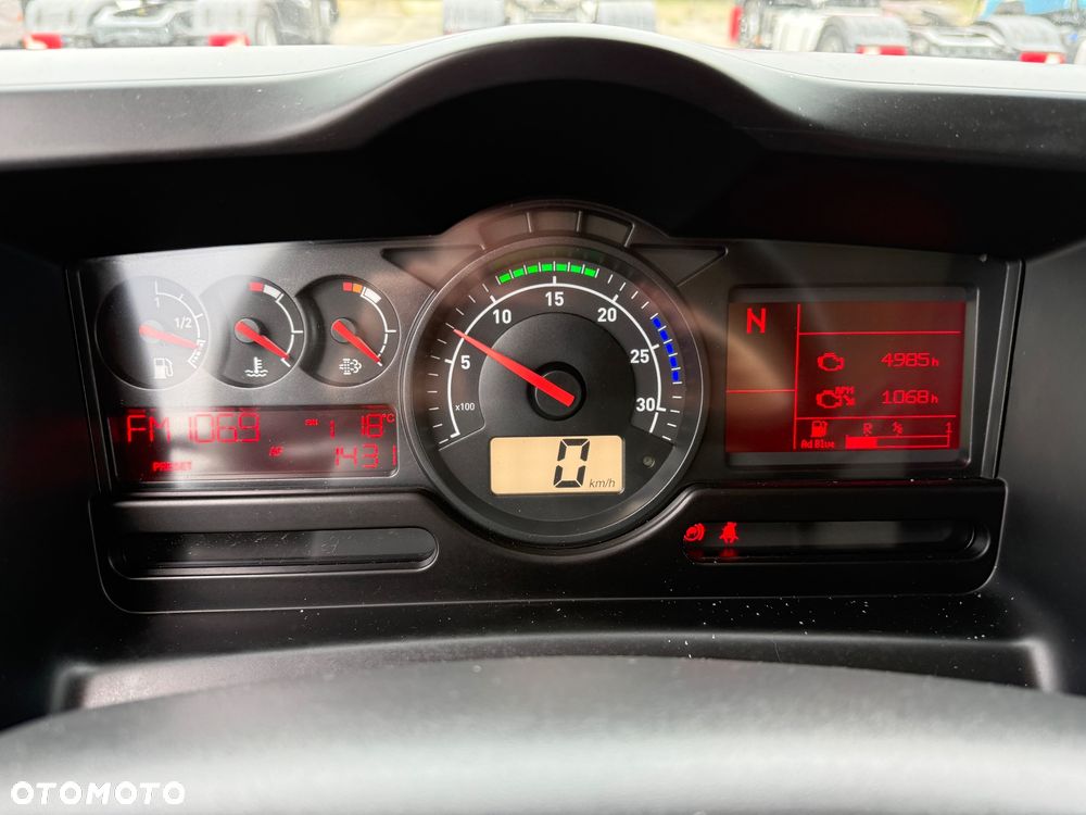 Renault D16 / 240 KM / DMC 16 TON / KONTENER + DUŻA WINDA 2000 KG / TYŁ PODUSZKA / TYLKO 176.000KM / DO ZABUDOWY / SPROWADZONY / STAN BDB / / / - 37