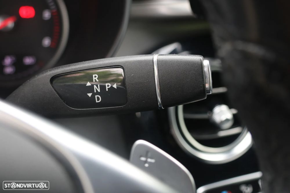 Mercedes-Benz GLC 220 d 4Matic 9G-TRONIC - 24