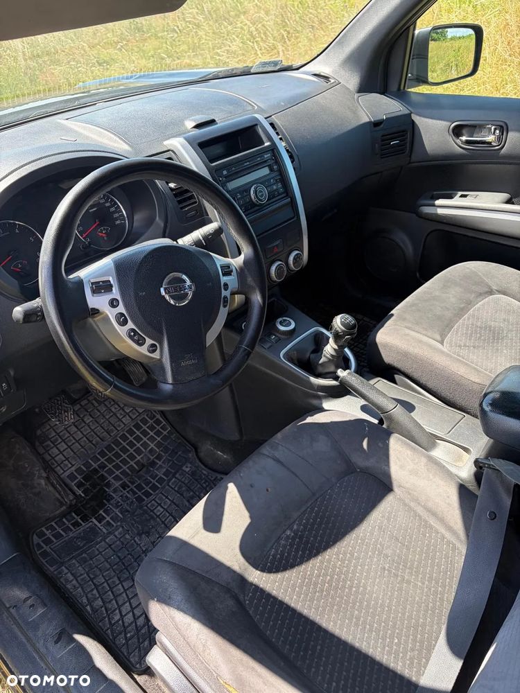 Nissan X-Trail 2.0 dCi 4x4 DPF SE - 2