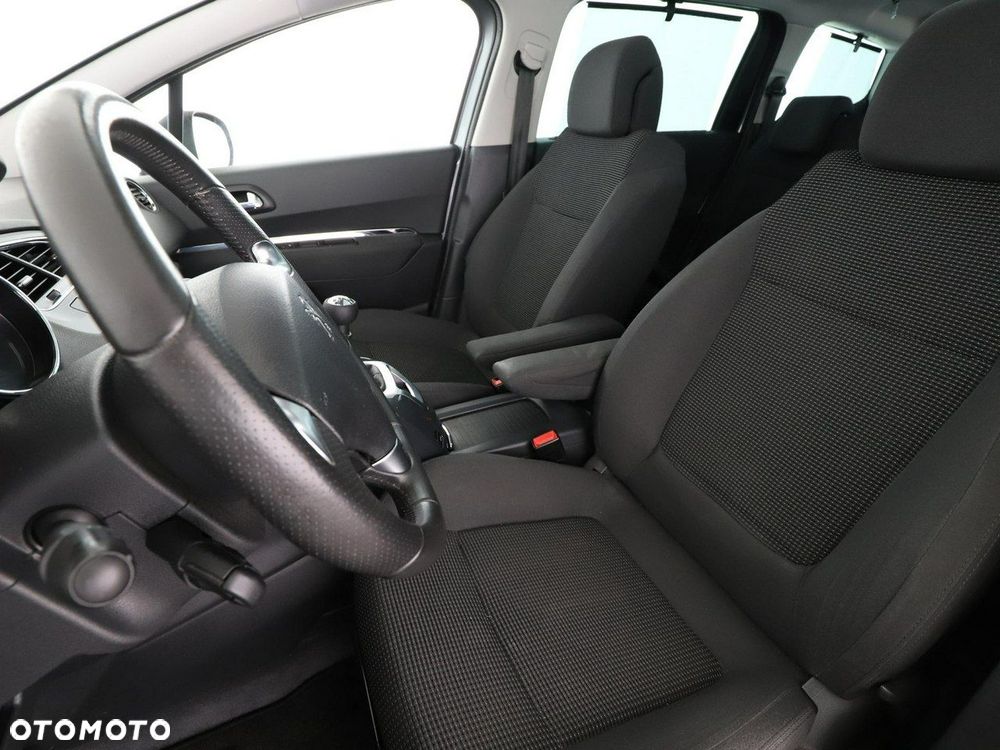 Peugeot 5008 1.6 BlueHDi Style 7os - 14