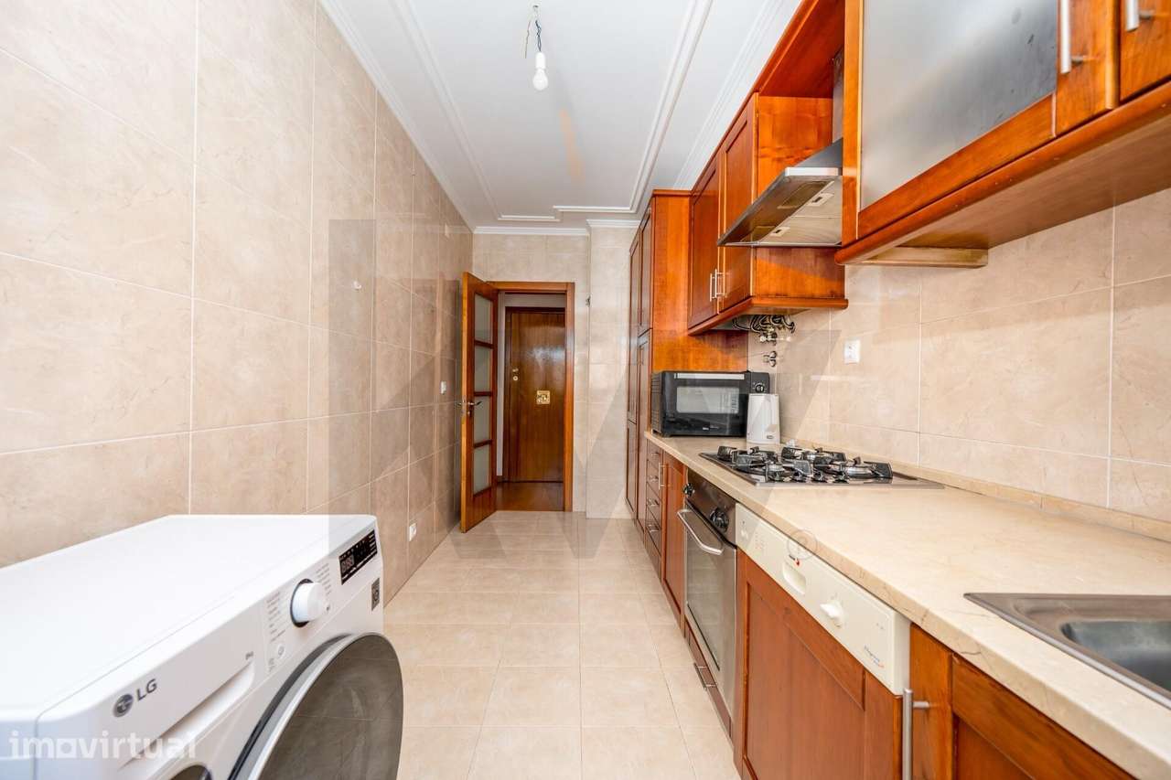 Apartamento Luminoso T1 com 65 m2  ABP e Arrecadação em Povos – Vila F - Grande imagem: 3/18