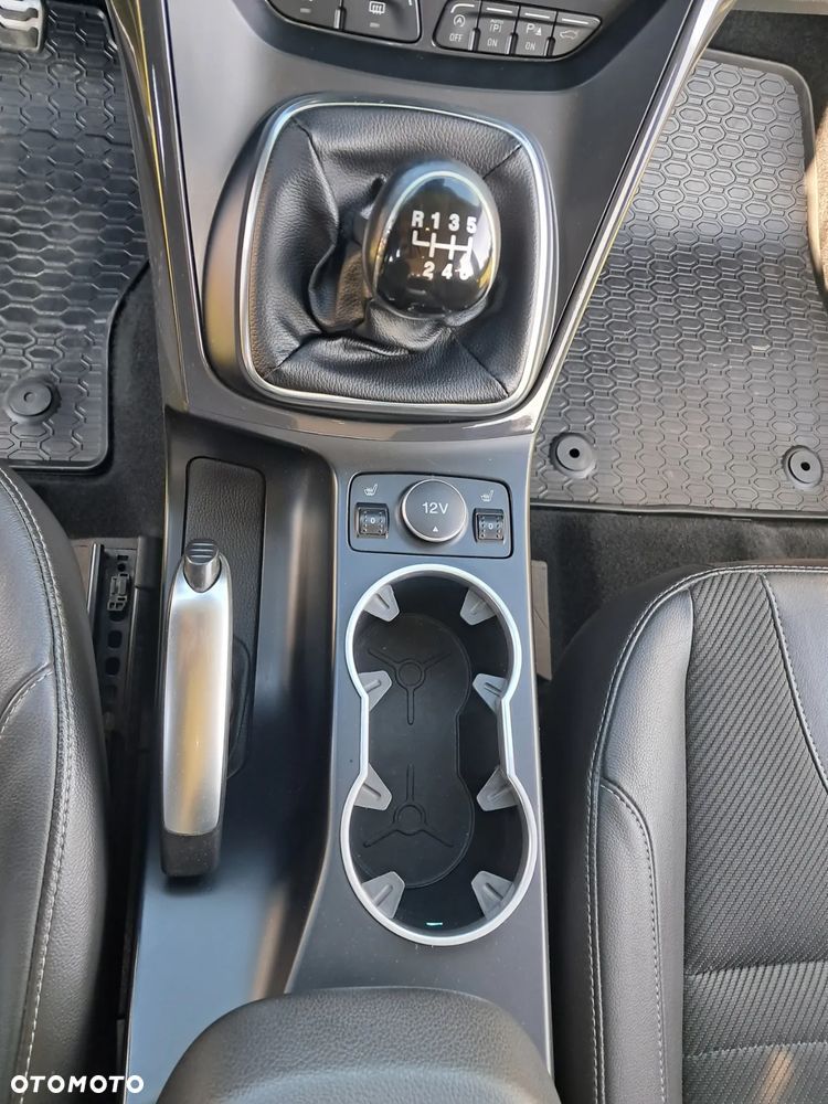 Ford Kuga - 15