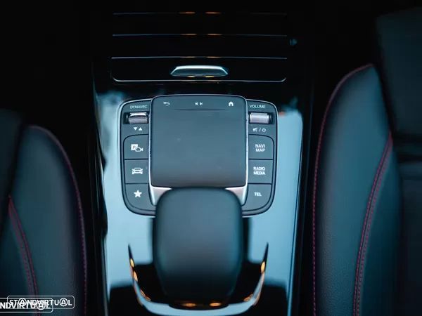 Mercedes-Benz A 250 e AMG Line - 8