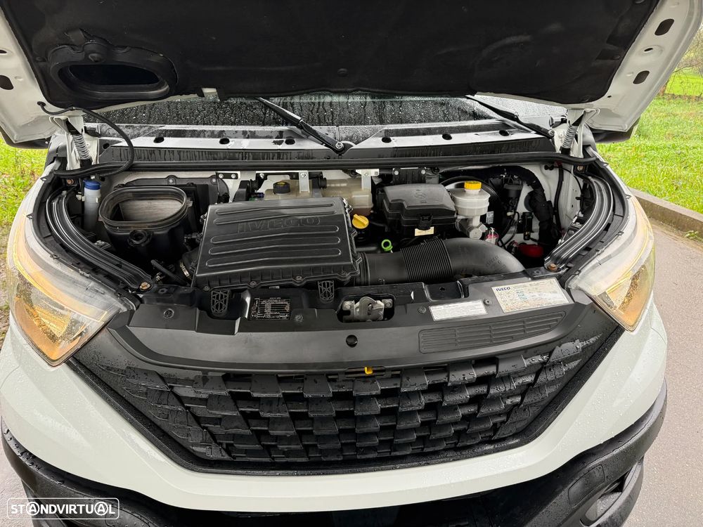 Iveco DAILY 35-140 PLATAFORMA ELEVATÓRIA - 32