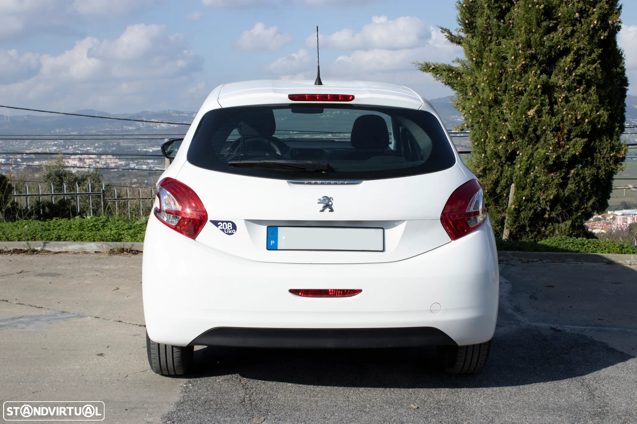 Peugeot 208 - 5