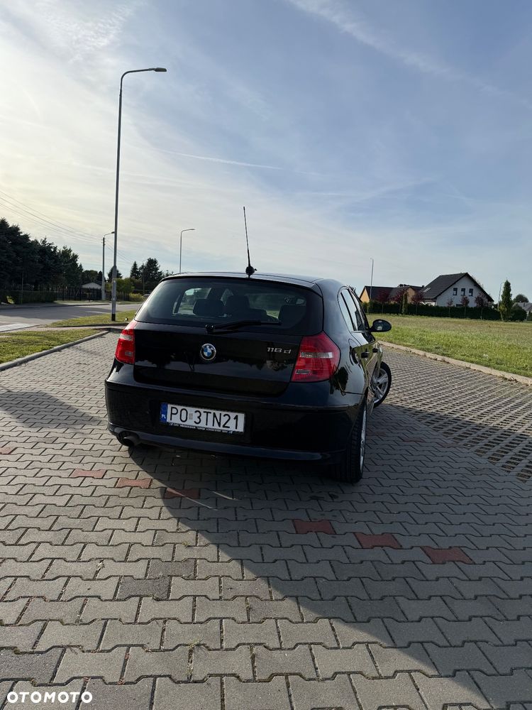 BMW Seria 1 116d - 5