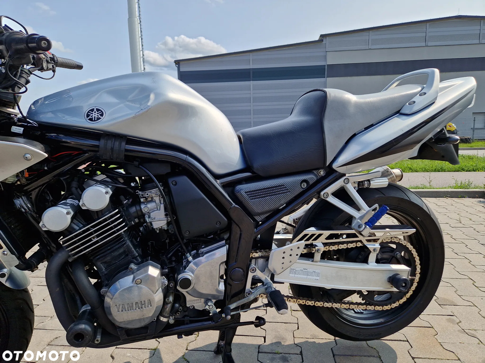 Yamaha FZS - 14