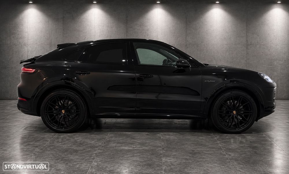 Porsche Cayenne E-Hybrid Platinum Edition - 3
