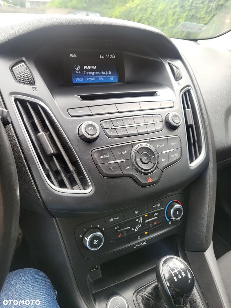 Ford Focus 1.6 Trend - 14