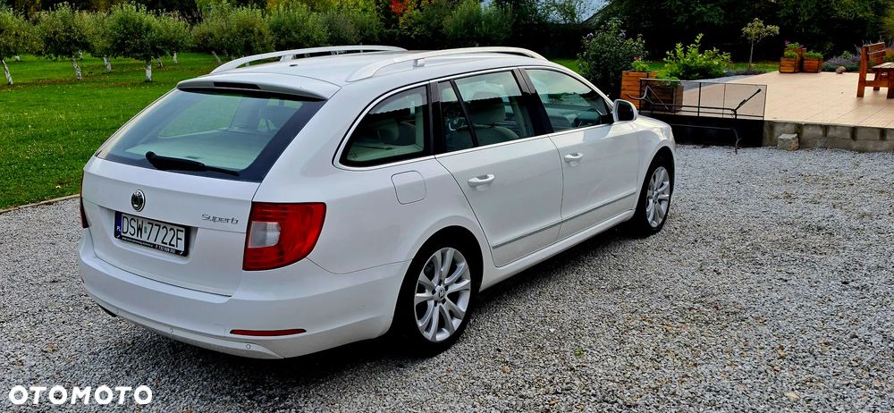 Skoda Superb 1.8 TSI DSG Exclusive - 5