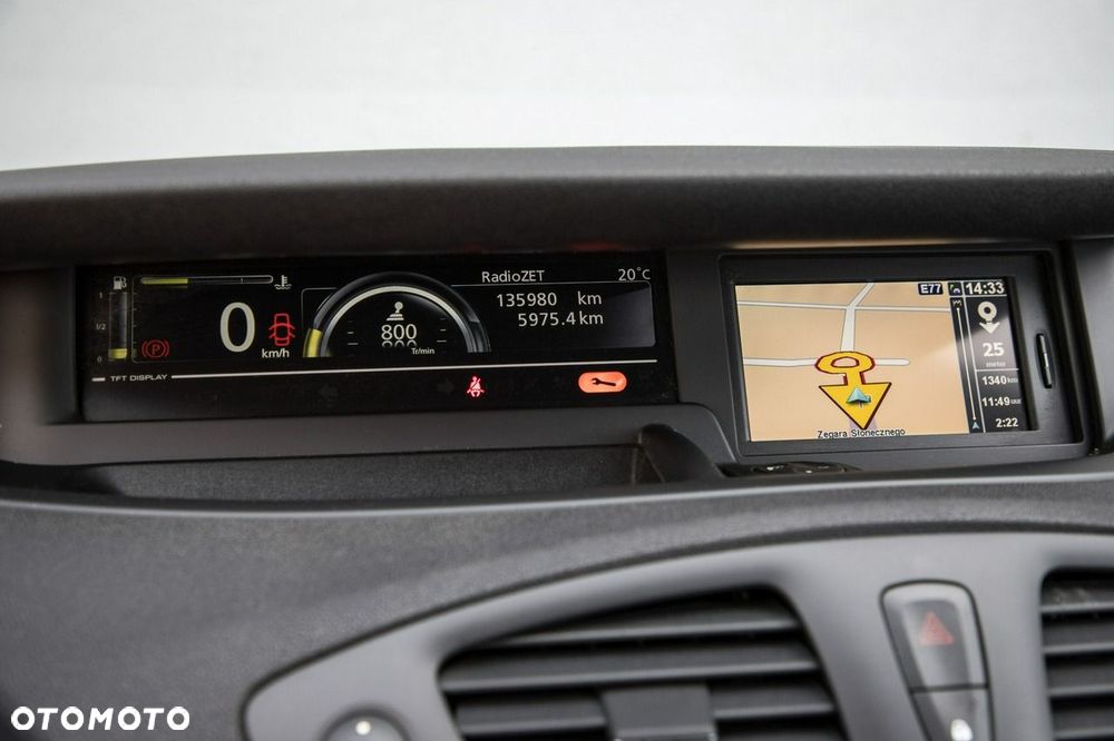Renault Grand Scenic - 19