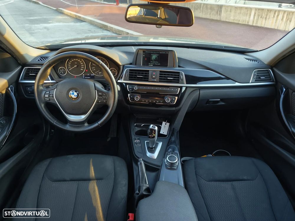 BMW 320 d Touring Aut. Advantage - 18