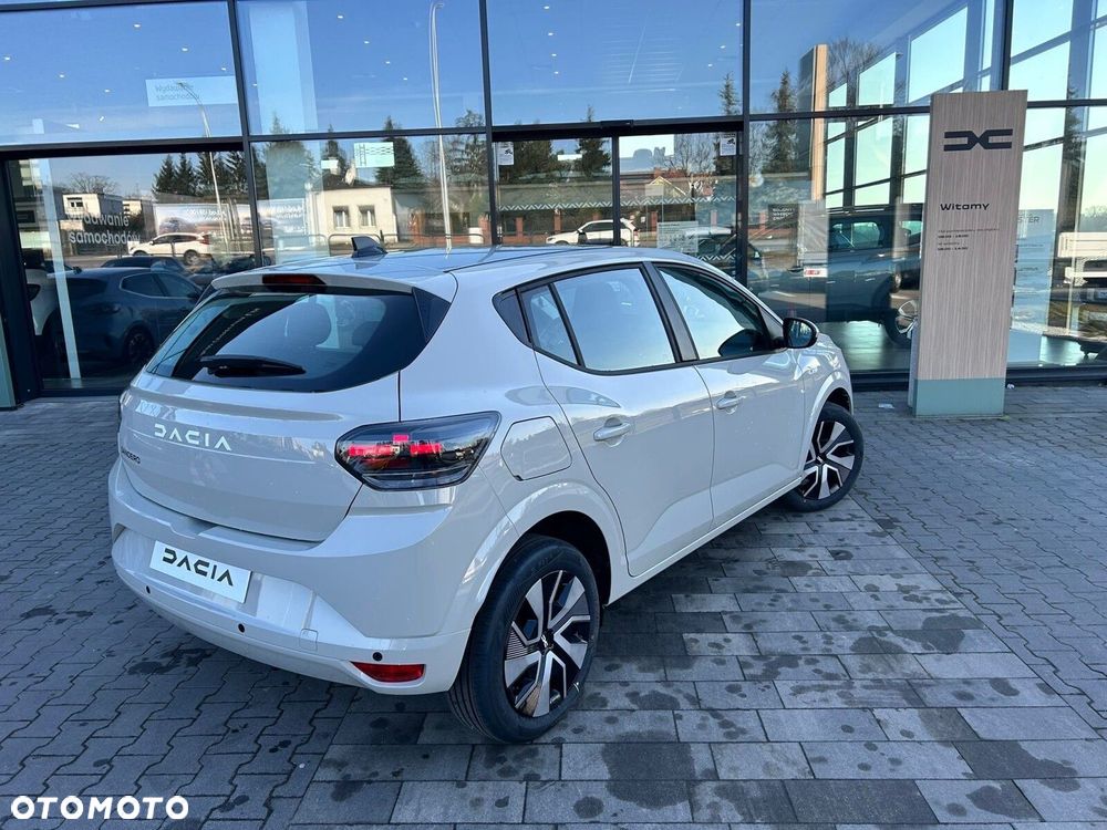 Dacia Sandero - 7