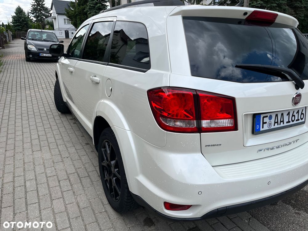 Fiat Freemont 2.0 Multijet Black Code AWD - 14