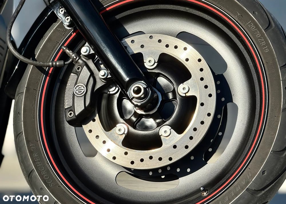 Harley-Davidson V-Rod Night Rod - 8