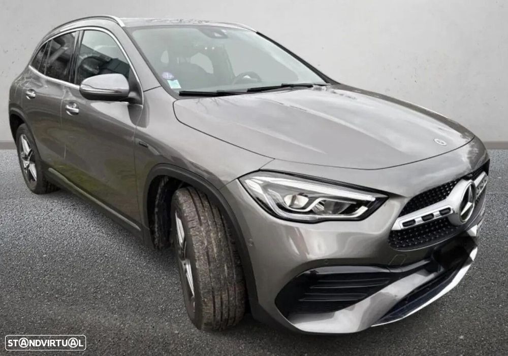 Mercedes-Benz GLA 250 e AMG Line - 3