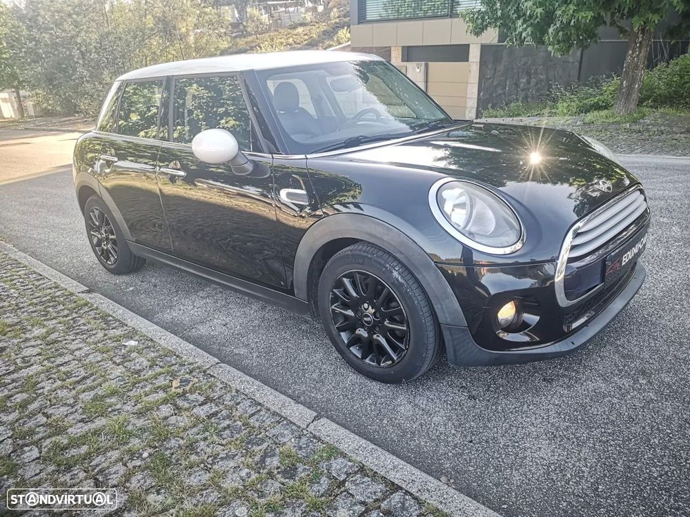 MINI 5 Portas Cooper D Auto - 3