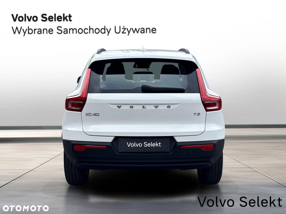 Volvo XC 40 - 5